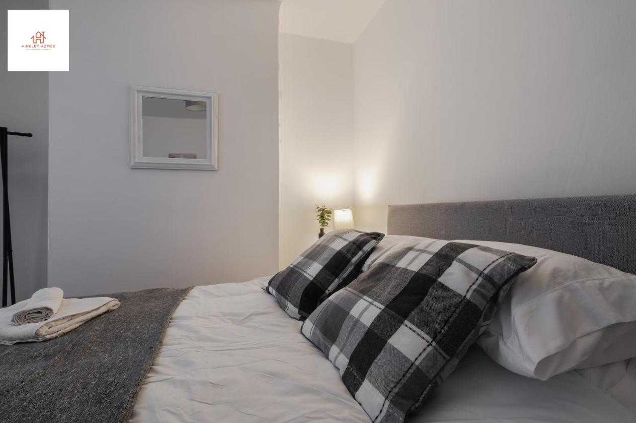 2 Bedroom House Liverpool- Large & Cosy- Sleeps 5 By Hinkley Homes Short Lets & Serviced Accommodation Esterno foto